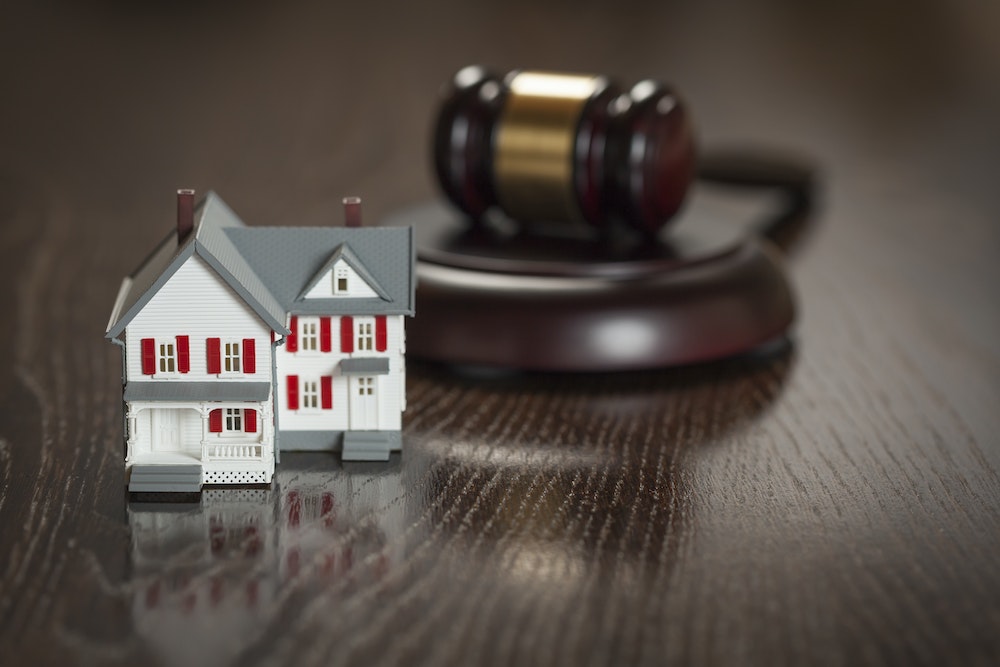 Incendie dans un logement : quels sont les droits du locataire ?