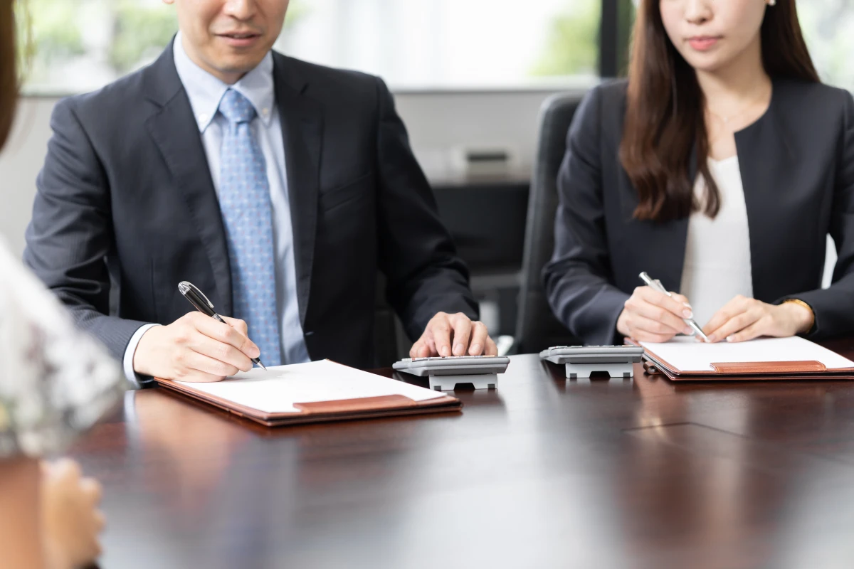 Éviter les droits de succession sur un bien immobilier : stratégies et astuces