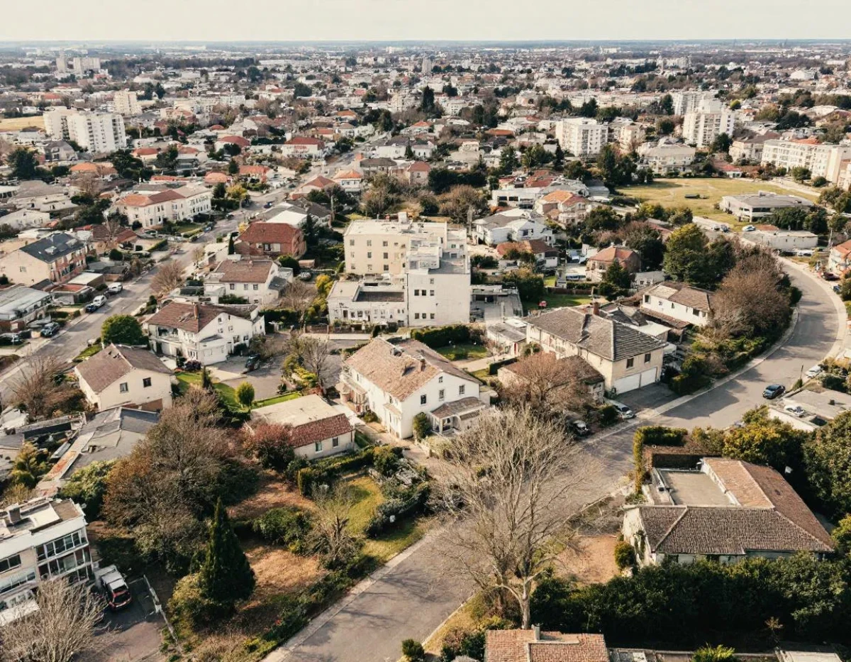 Guide pour les Retraités : Comment Utiliser Votre Logement pour Obtenir un Prêt Facile après 60 Ans